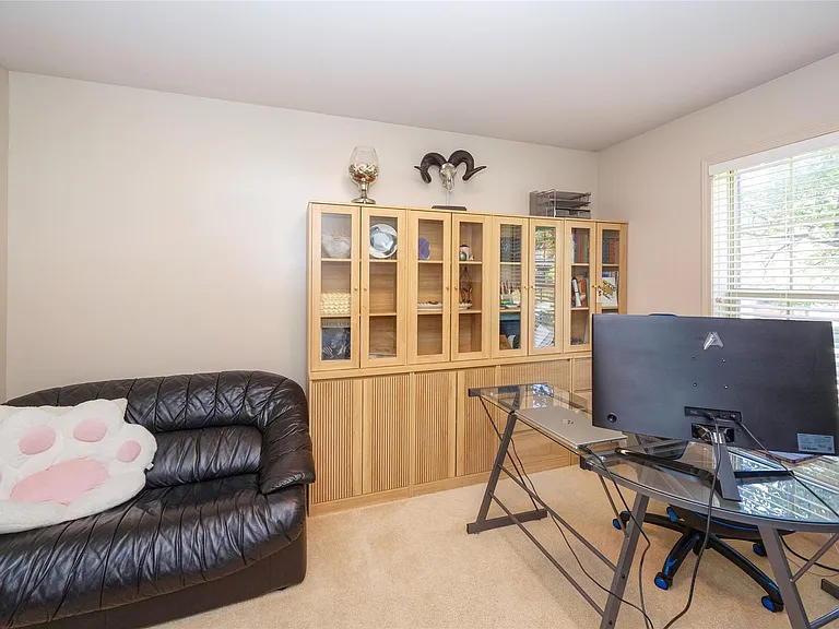 3481 Castlewood Ct — Photo 19