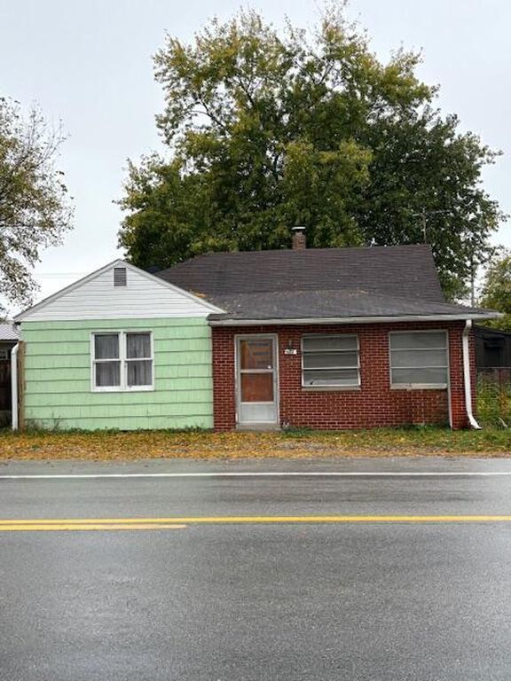 Real estate listing image