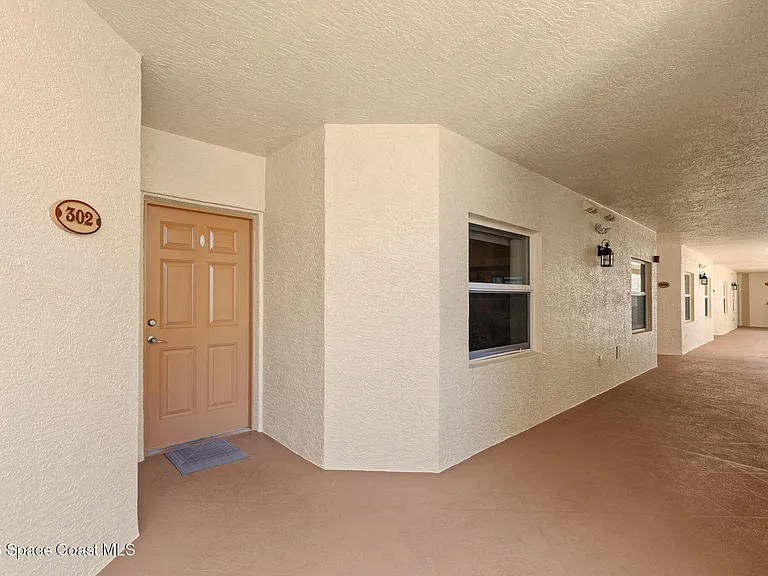 817 Mystic Dr #302 — Photo 3