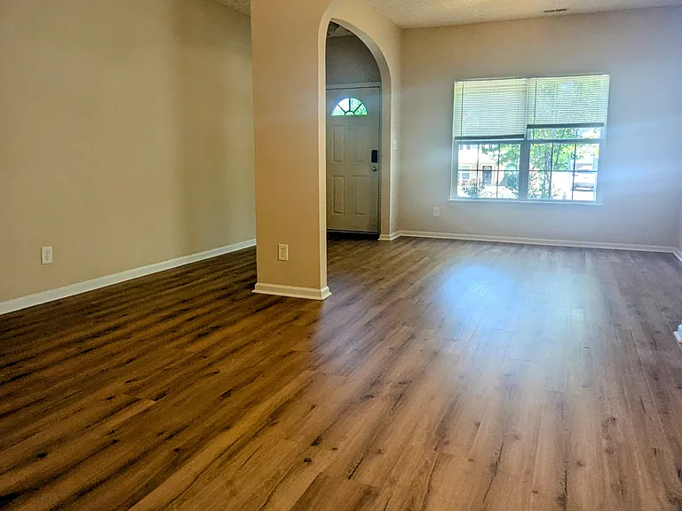 1806 Raj Dr — Photo 5