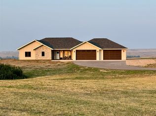 11042 Mule Train Dr, Belle Fourche, SD 57717