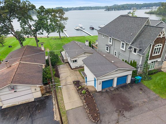 5th image of 4151 Bluebird Dr