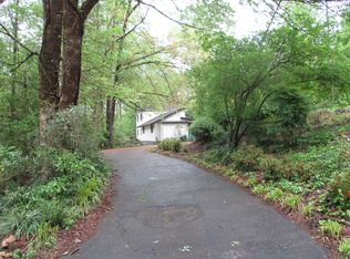 910 Camilla Ln, Seneca, SC 29672