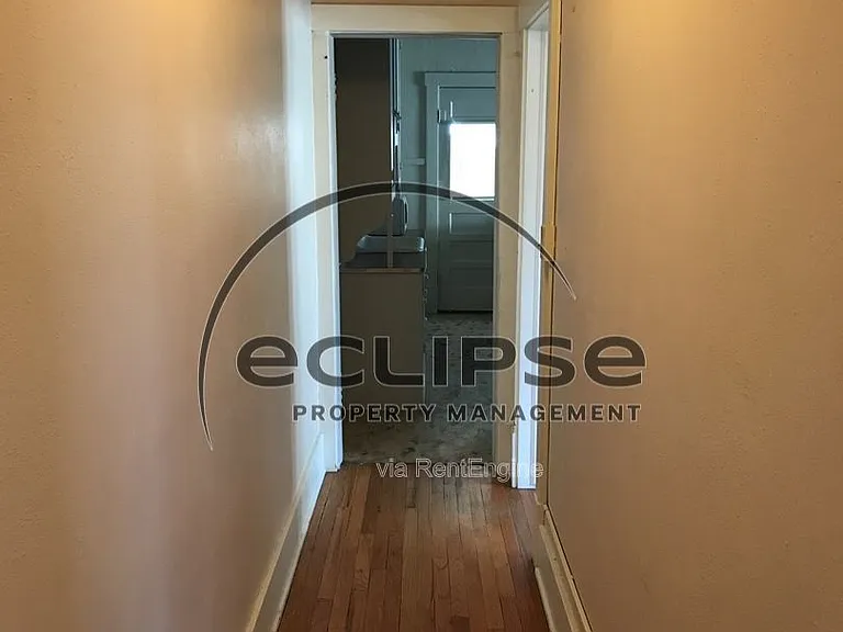 711 2nd St #2 — Photo 14