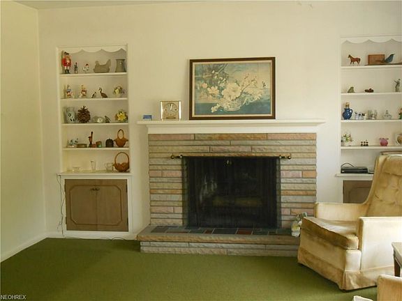4th image of 20213 Parklane Dr