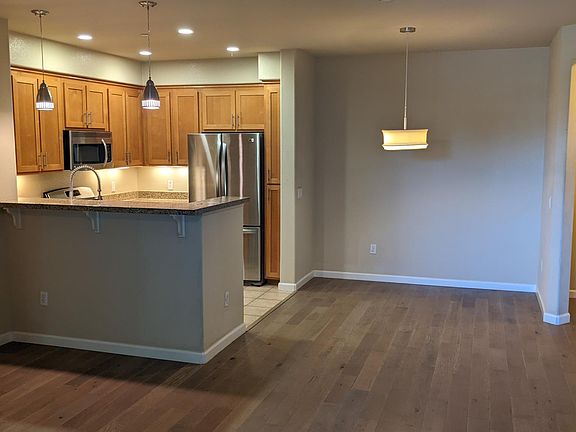 Spacious eat in kitchen
