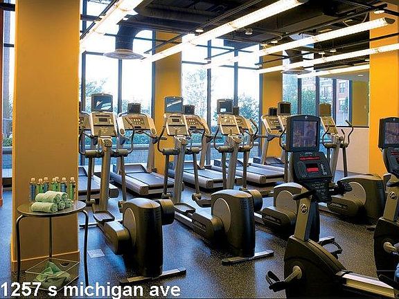 4th image of 1257 S Michigan Ave #1011