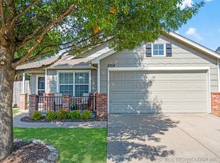 2708 N 21st St, Broken Arrow, OK 74012
