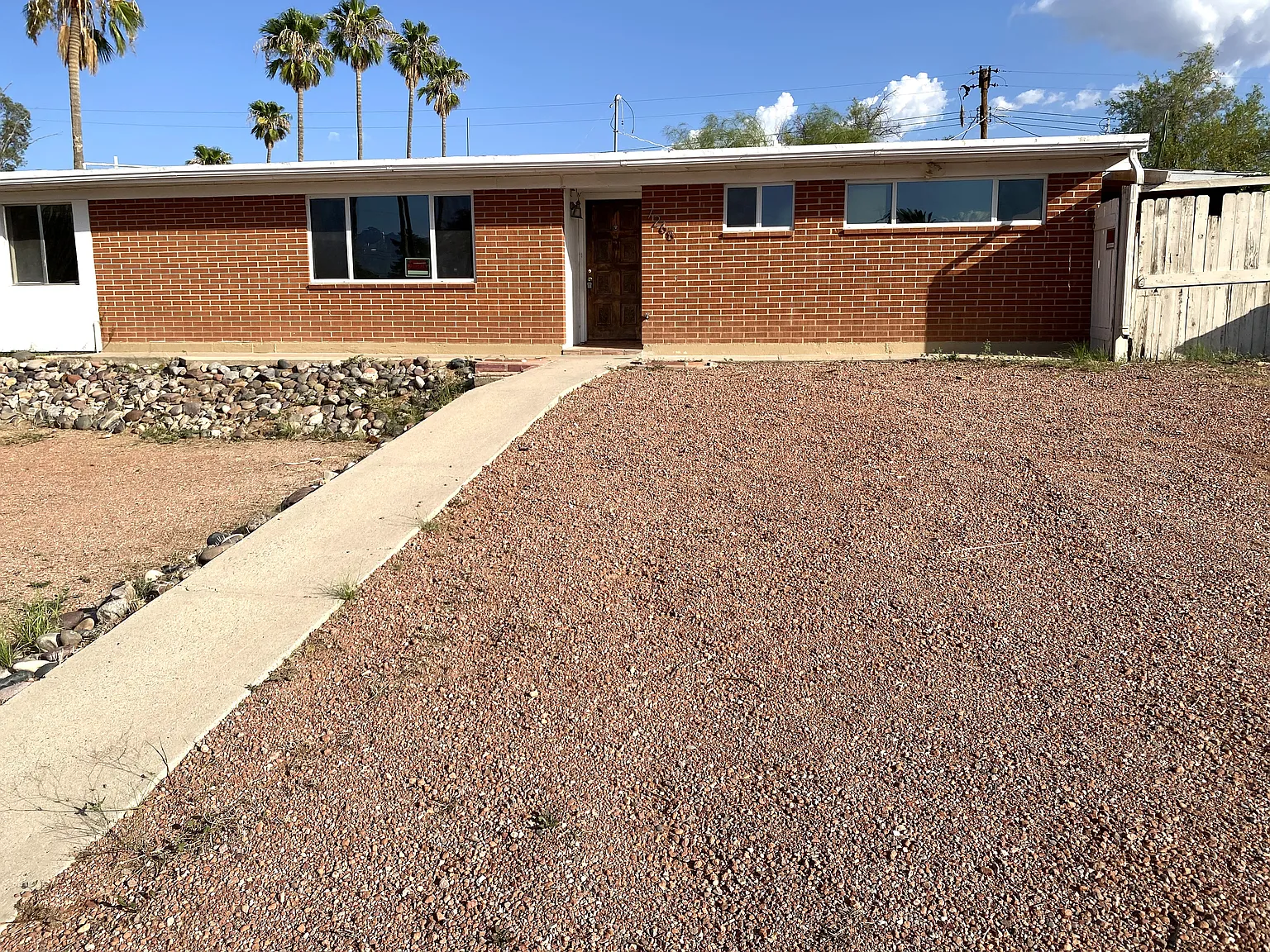 4 bed, 1972 sqft, $2,345 — Photo 1