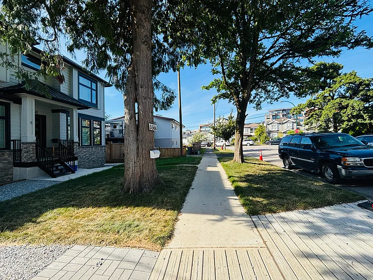 5561 Lancaster St #2 — Photo 18