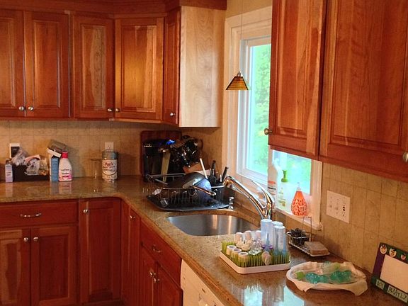 4th image of 24 Juniper Dr