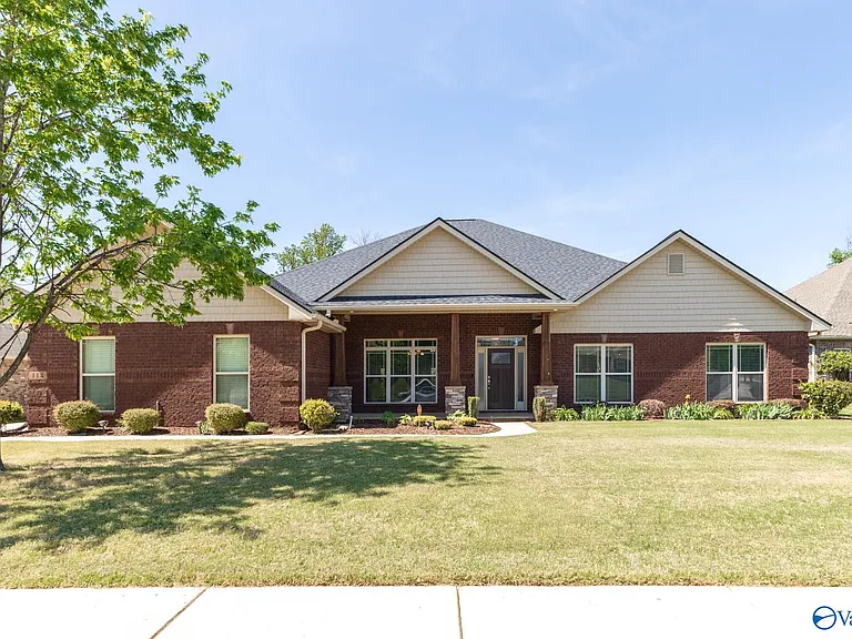 114 Rushing Brook Dr — Photo 1