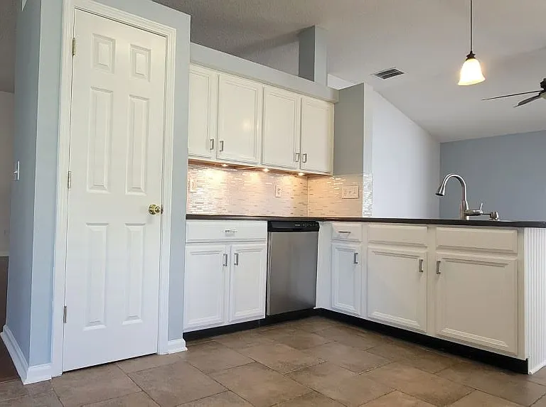 810 S Lilac Loop — Photo 22