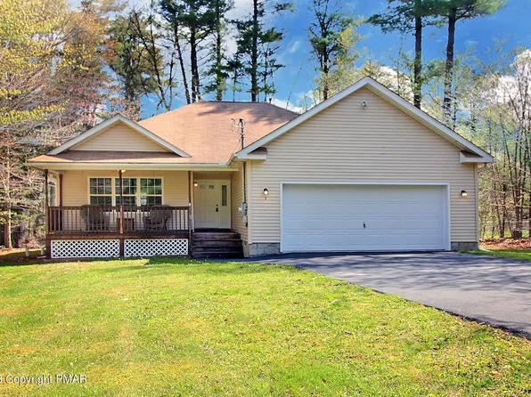 120 Woodbury Dr, Blakeslee, PA 18610