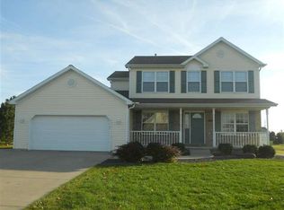 115 Hillcrest St, Gridley, IL 61744