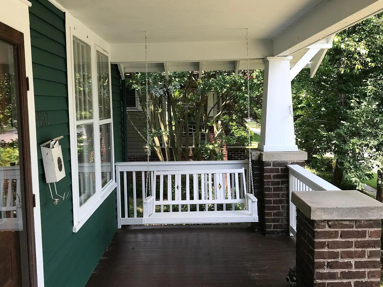 3 bed, 1300 sqft, $1,950 — Photo 2