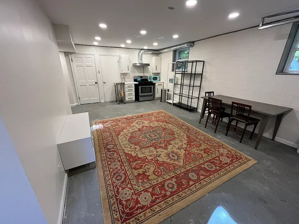 445 Princess Ann Dr