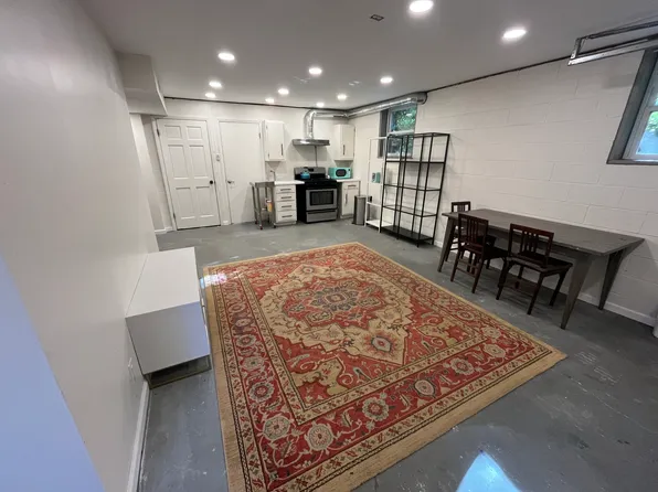 445 Princess Ann Dr, Hendersonville, NC 28739