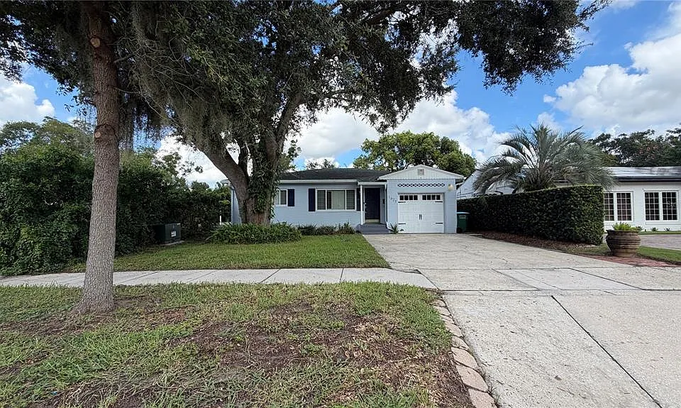 1627 Orange Ave