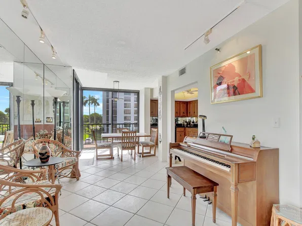 6875 Willow Wood Drive #2032, Boca Raton, FL 33434