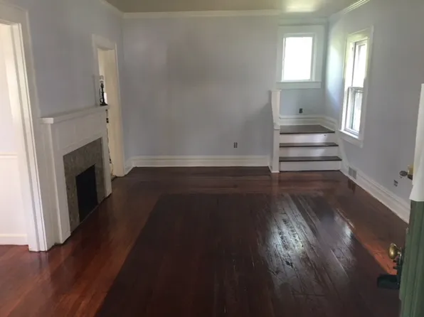 226 E Meyer Ave, New Castle, PA 16105