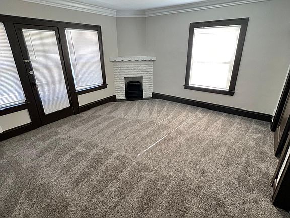 3rd image of 3682 E 135th St Unit 1