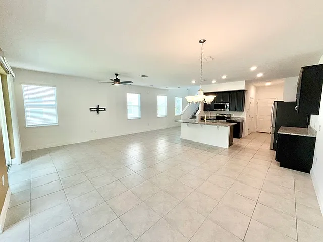 2337 Shadowland Loop — Photo 8