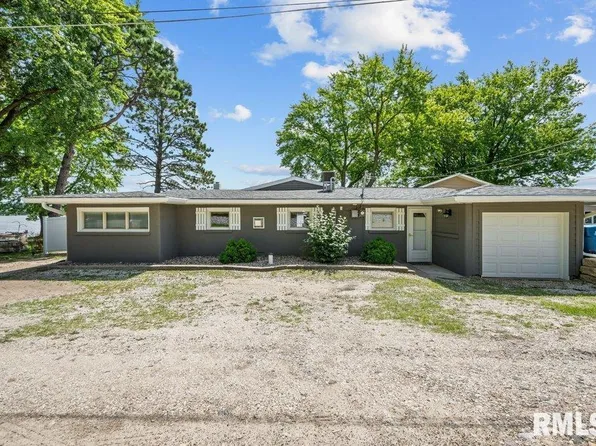 22001 Great River Rd, Le Claire, IA 52753