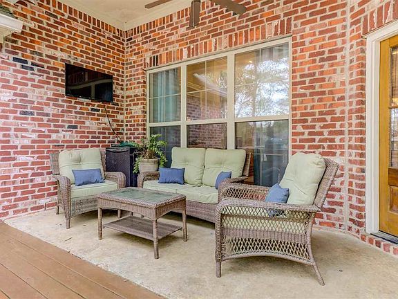 4th image of 113 Bear Creek Cir