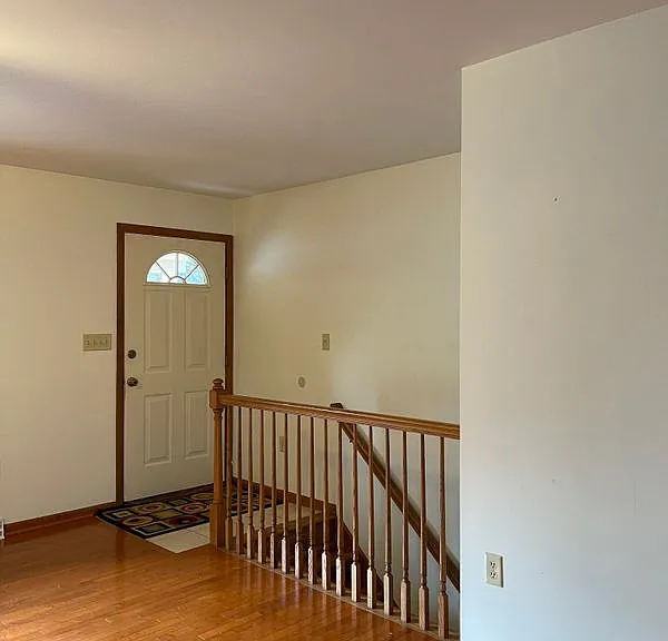 169 Stanford Rd — Photo 11