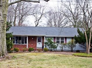 83 Haring Dr, Old Tappan, NJ 07675