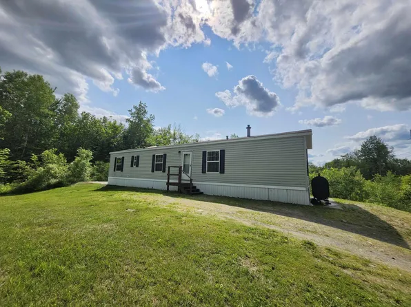 54 Whitten Road, Clinton, ME 04927