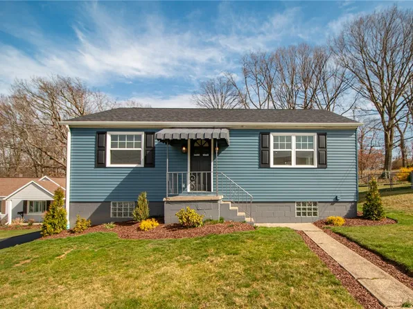 220 Beverly Dr, New Kensington, PA 15068