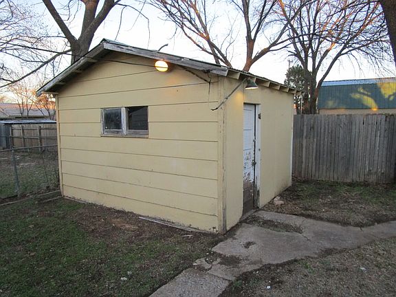 4th image of 508 S Daugherty Ave