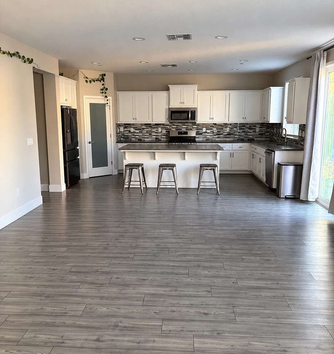 3224 Valdez Ct — Photo 2