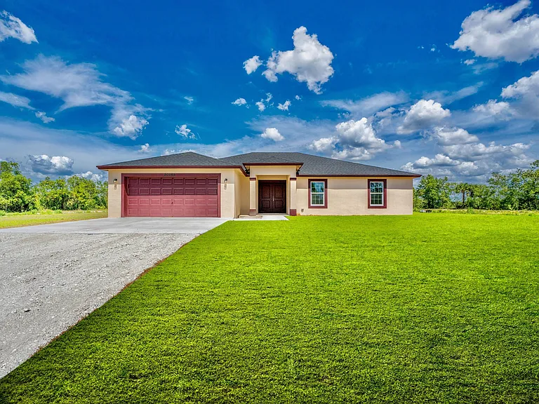 20365 Marie Ct — Photo 32