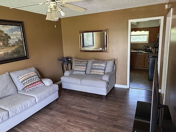 2nd image of 3218 Hinkle Dr