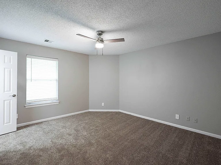 Chestnut Heights Townhomes — Photo 26