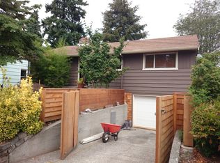 3912 SW Kenyon St, Seattle, WA 98136