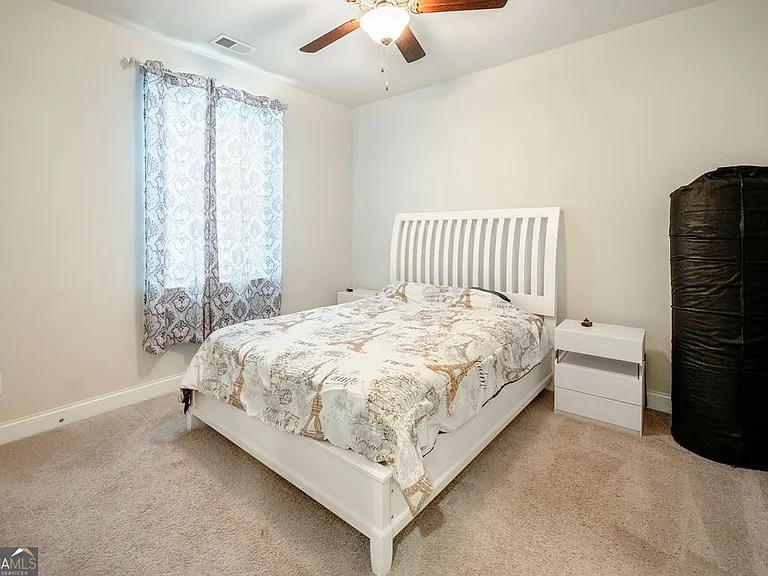 123 Vivian Ln — Photo 14