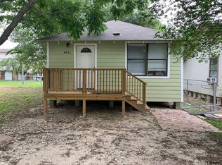 4413 6th St, Bacliff, TX 77518