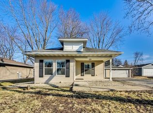 2124 Lynwood St, Crest Hill, IL 60403