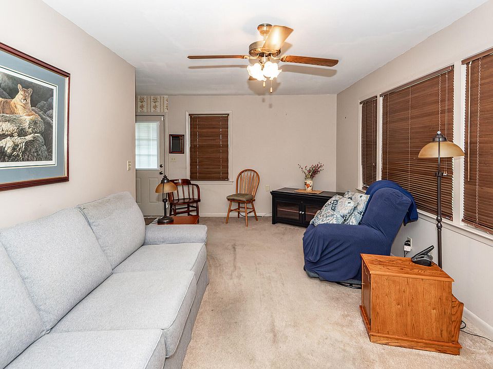 【新品、】ted stole/hyeon 7533 Tedder St, North Charleston, SC 29420 | MLS #25019775 | Zillow