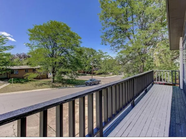 1120 S Arbutus St, Lakewood, CO 80228