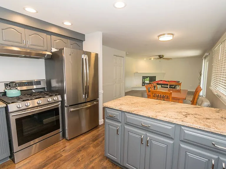 117 Andrew Ln — Photo 12