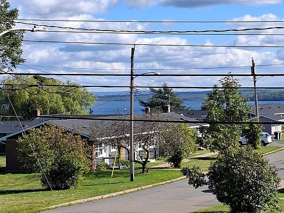 4th image of 126 Haliburton Rd