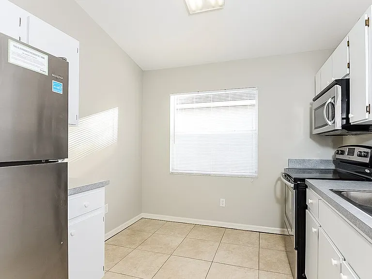 1022 Harvest Moon Dr — Photo 6