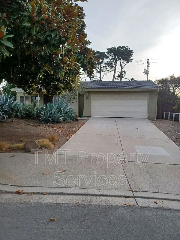 3 bed, 2.5 bath, 1615 sqft, $3,750 — Photo 1