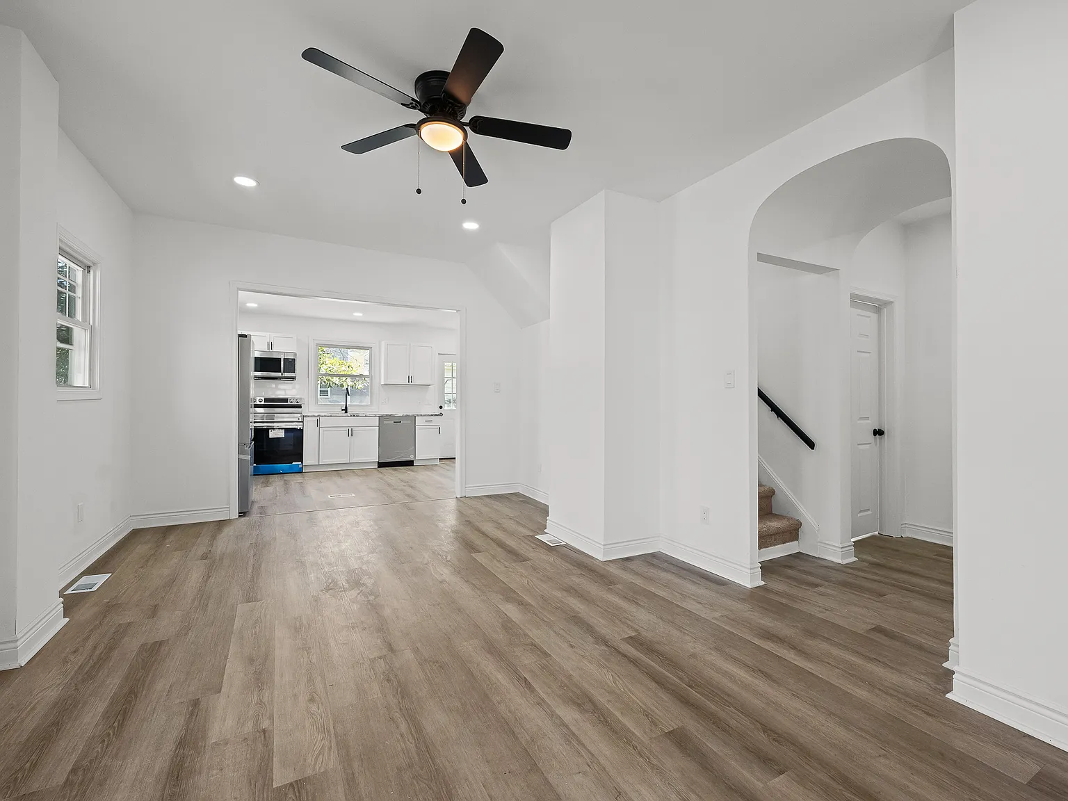 3 bed, 2.5 bath, 1647 sqft, $2,250 — Photo 4