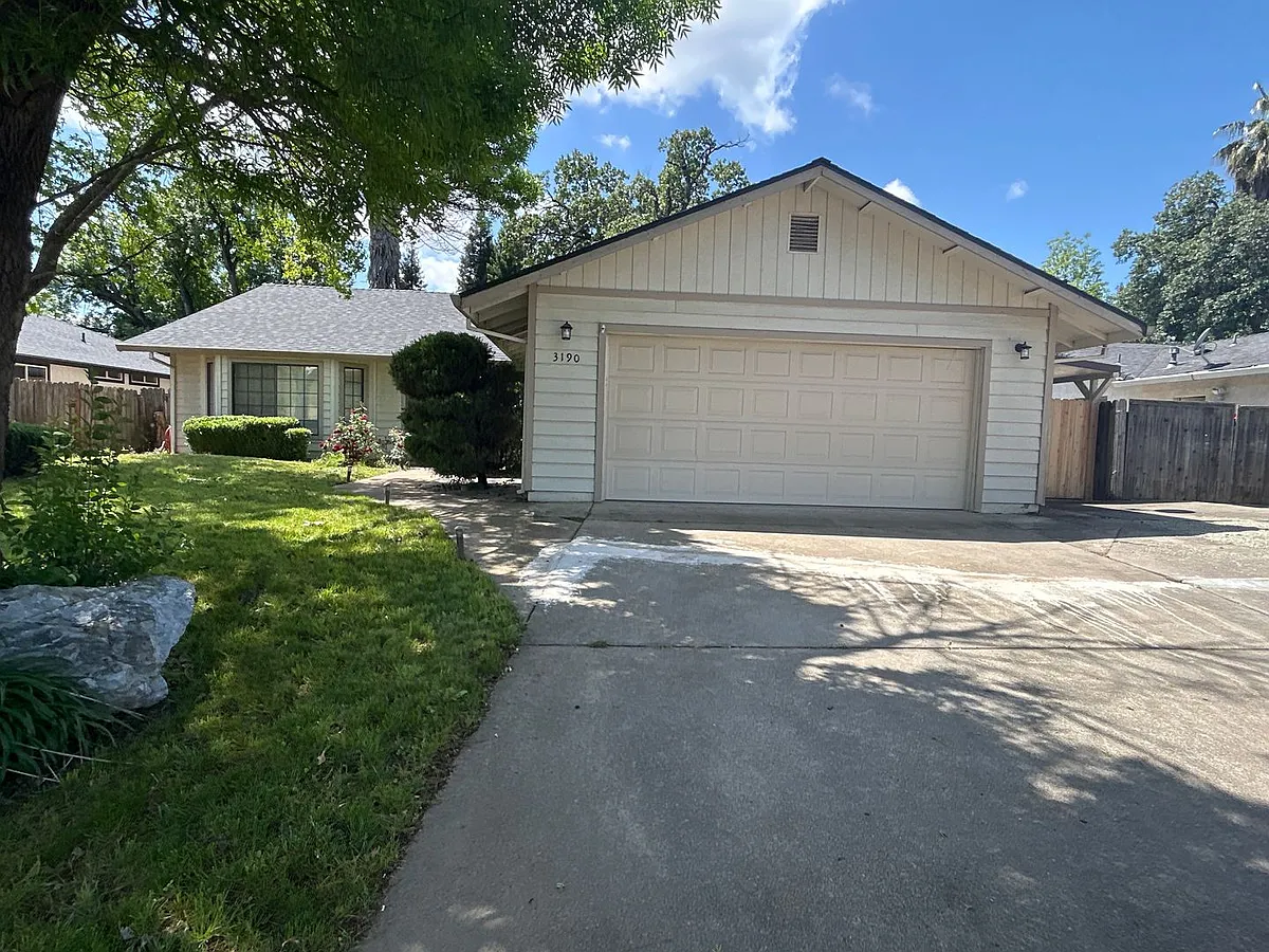 Building Photo - 3190 Driftstone Dr